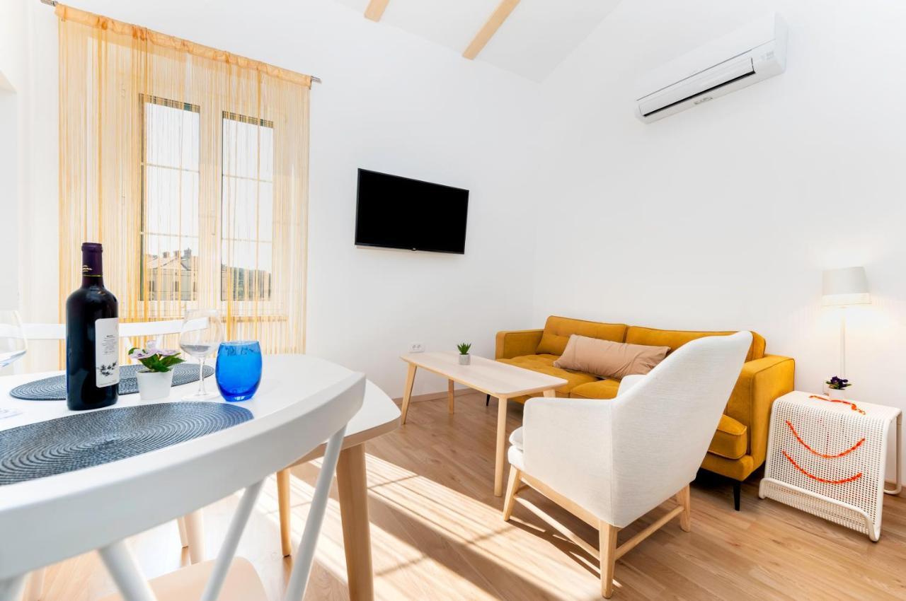 City Comfort Apartments Rovinj Exterior photo